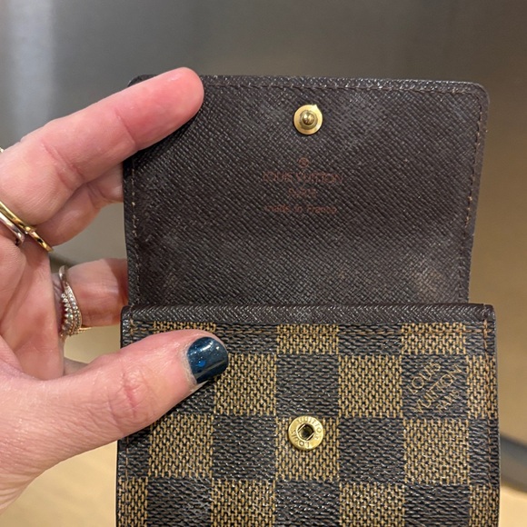 Louis Vuitton Wallet Authentic - Picture 4 of 11